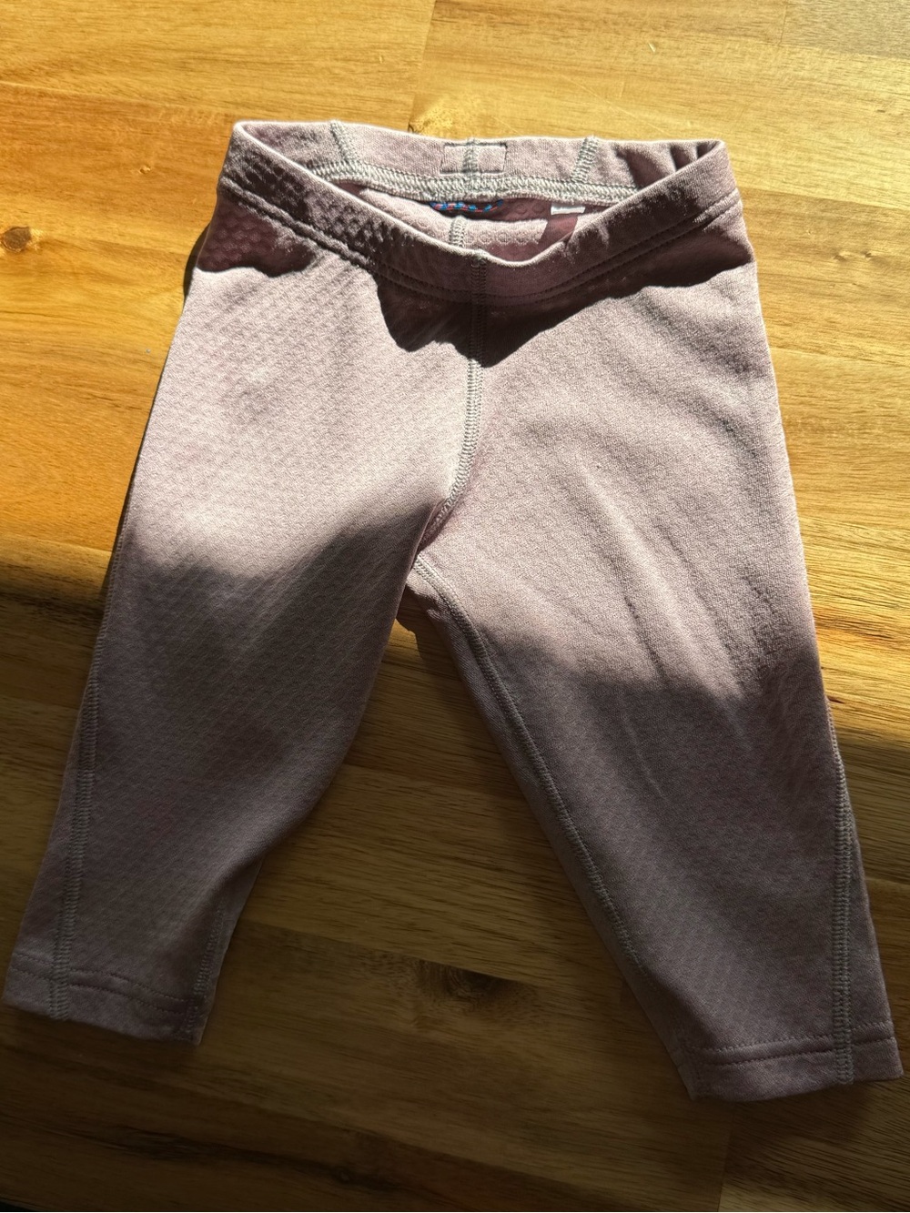 Patagonia Mauve Baby Capilene Baselayer - Picture 2 of 4
